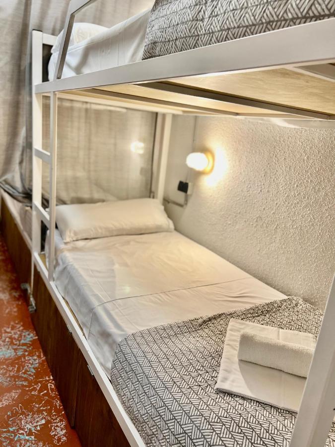 Loft Apart&hostal Auberge de jeunesse Lloret de Mar